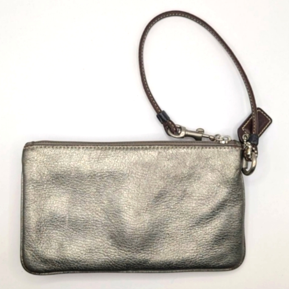 Coach Vintage Soho Mini Silver Metallic Zip Wristlet - Picture 2 of 15
